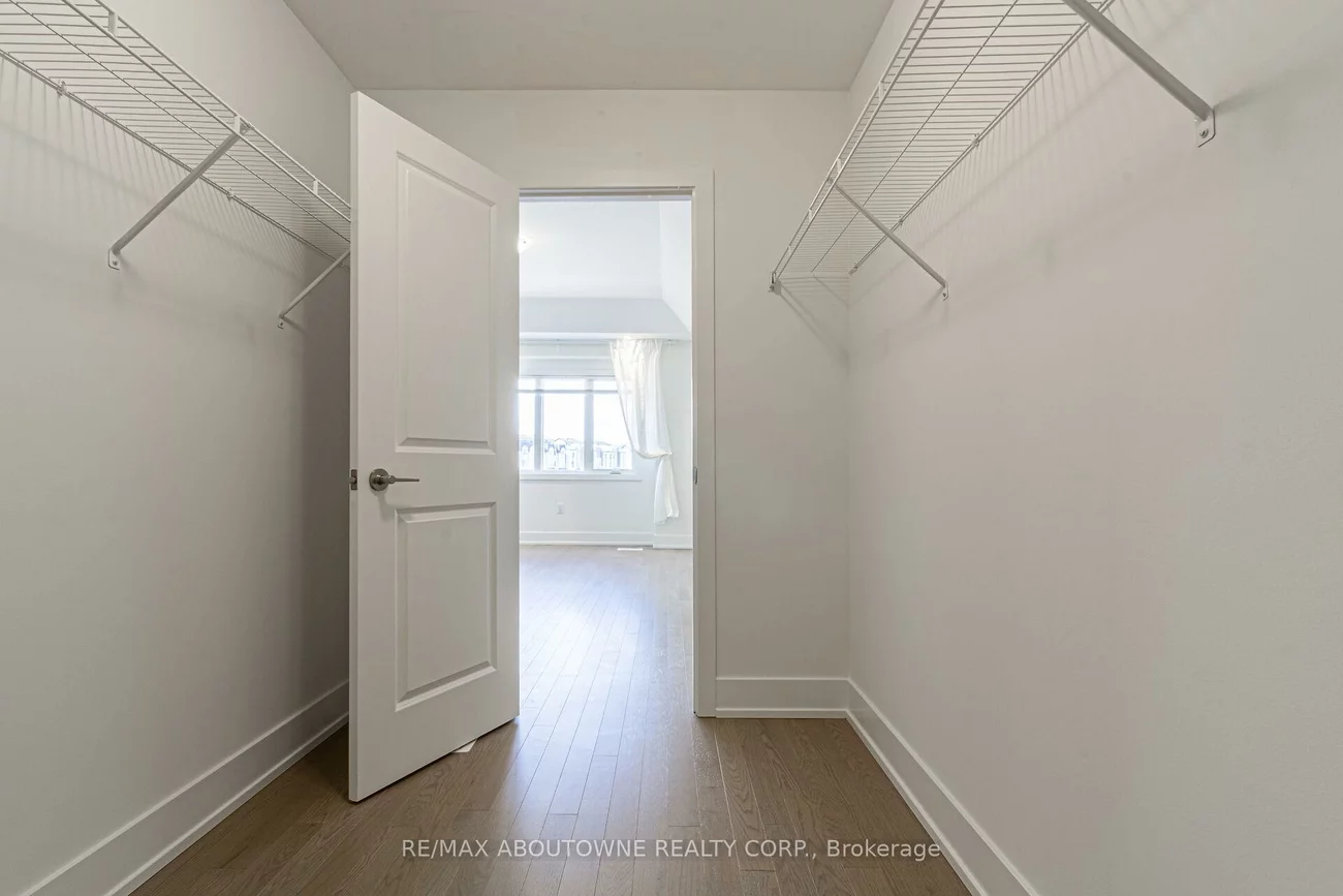 1212, Dartmouth, 1010 - JM Joshua Meadows, Oakville