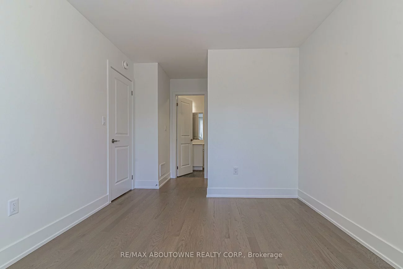 1212, Dartmouth, 1010 - JM Joshua Meadows, Oakville