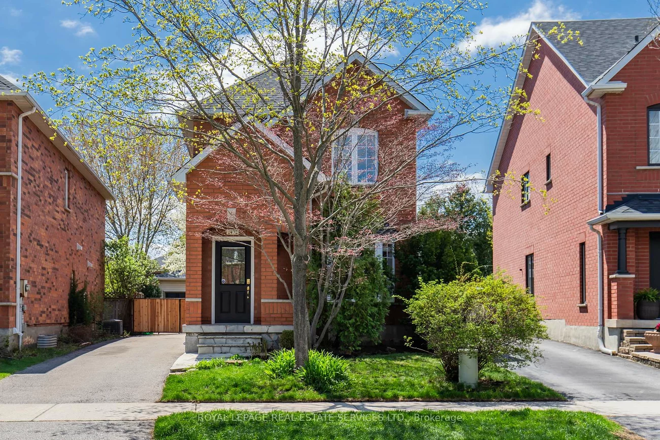 2492, Capilano, 1015 - RO River Oaks, Oakville