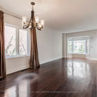 2492, Capilano, 1015 - RO River Oaks, Oakville