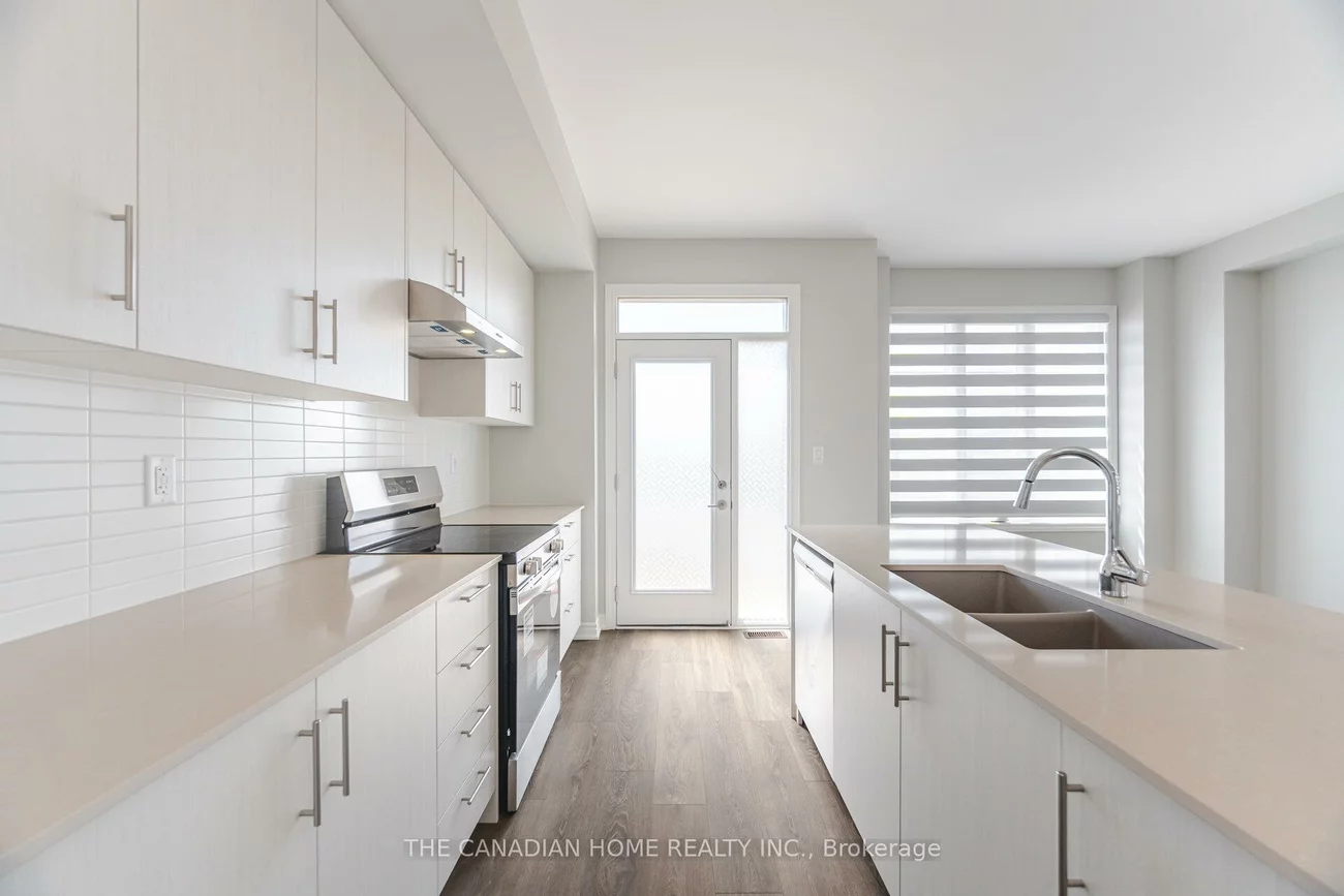 3072, Robert Lamb, 1010 - JM Joshua Meadows, Oakville