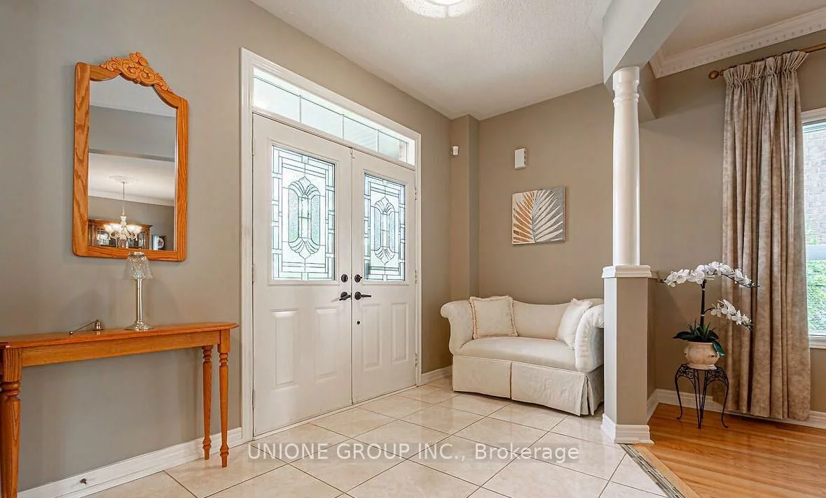 1376, Kingsgrove, 1022 - WT West Oak Trails, Oakville