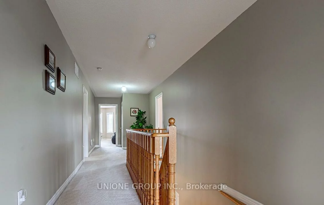 1376, Kingsgrove, 1022 - WT West Oak Trails, Oakville