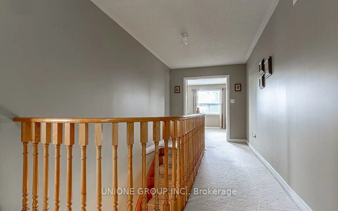 1376, Kingsgrove, 1022 - WT West Oak Trails, Oakville