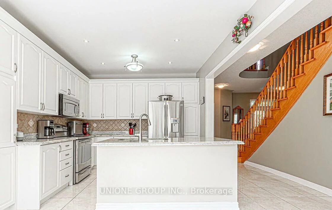 1376, Kingsgrove, 1022 - WT West Oak Trails, Oakville