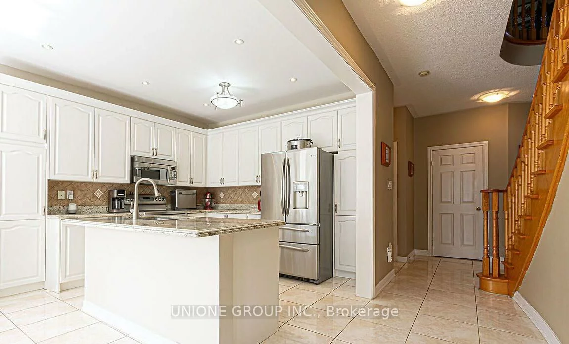 1376, Kingsgrove, 1022 - WT West Oak Trails, Oakville