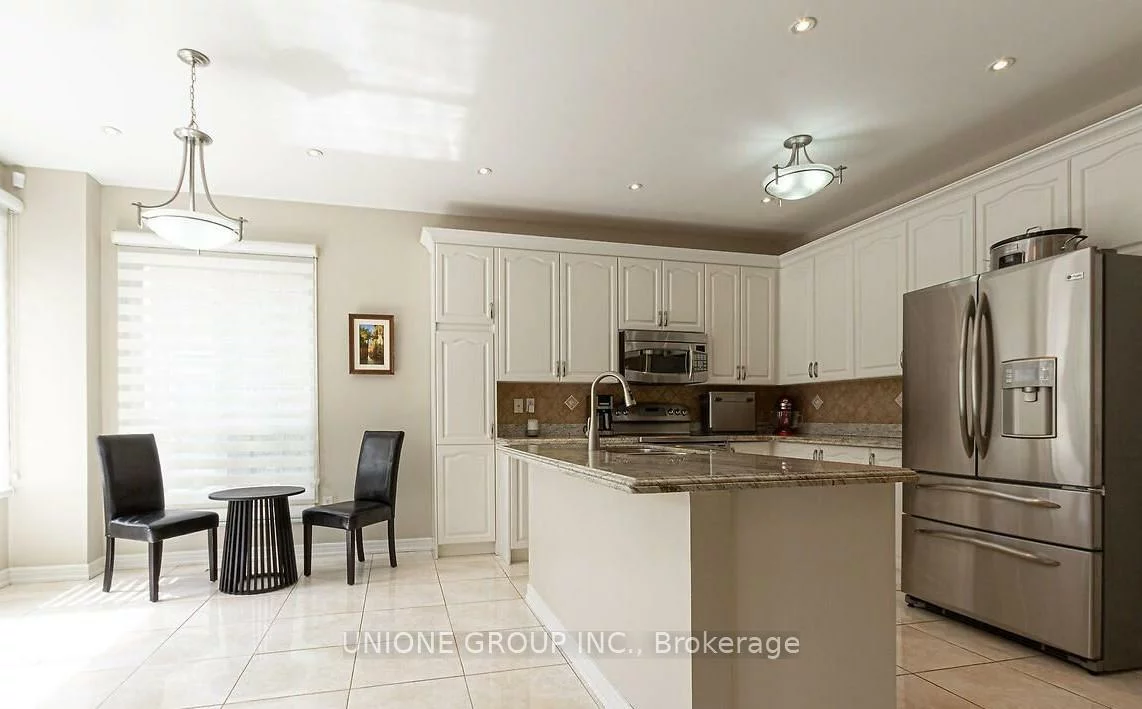 1376, Kingsgrove, 1022 - WT West Oak Trails, Oakville