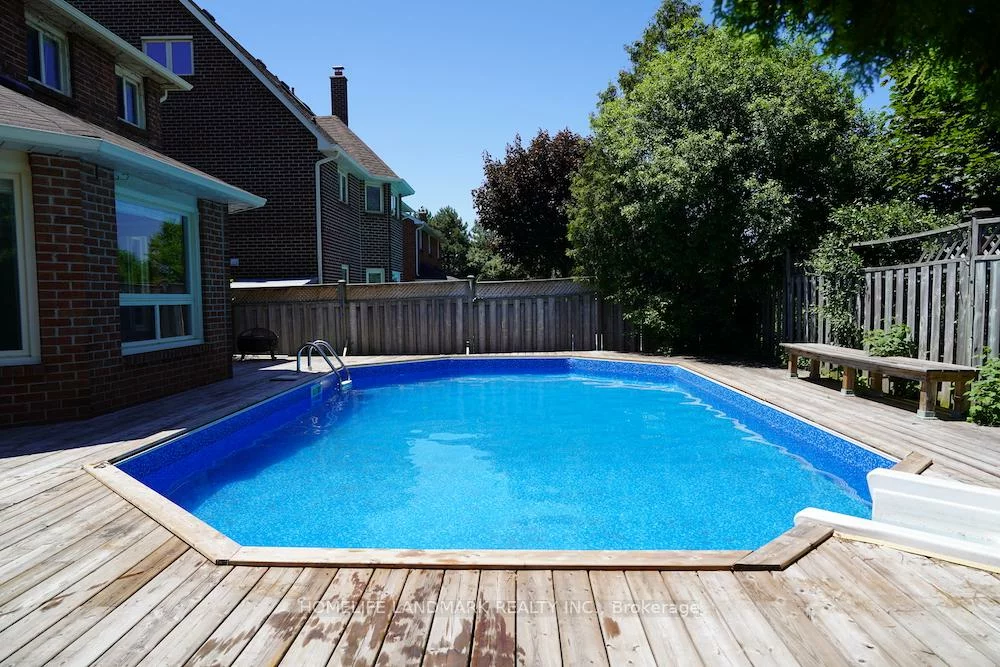 1165, Glenashton, 1018 - WC Wedgewood Creek, Oakville