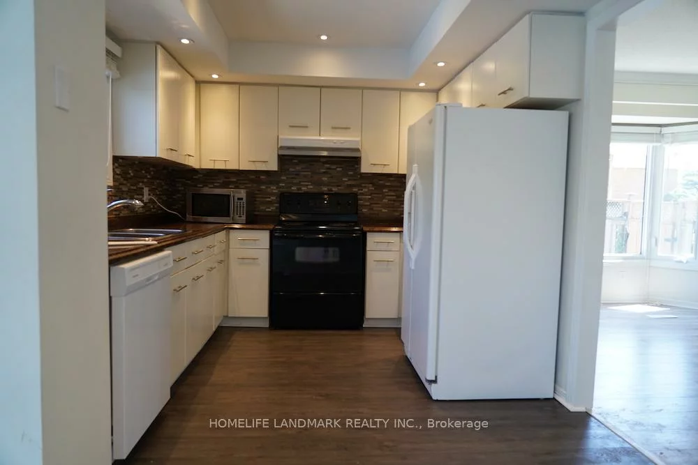 1165, Glenashton, 1018 - WC Wedgewood Creek, Oakville
