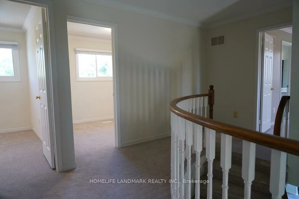 1165, Glenashton, 1018 - WC Wedgewood Creek, Oakville