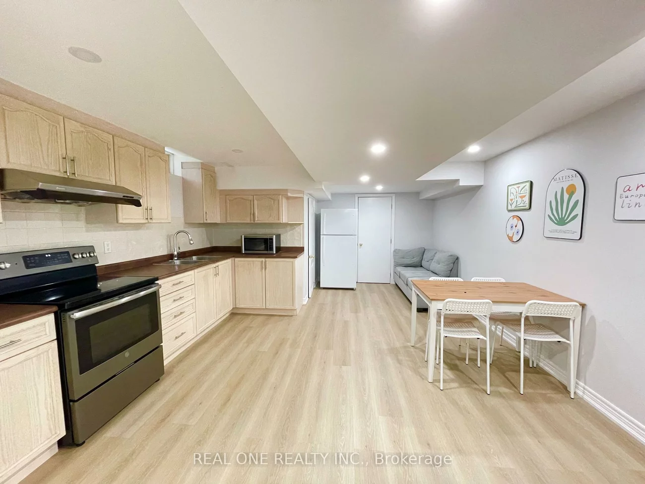 485, English Rose, 1018 - WC Wedgewood Creek, Oakville