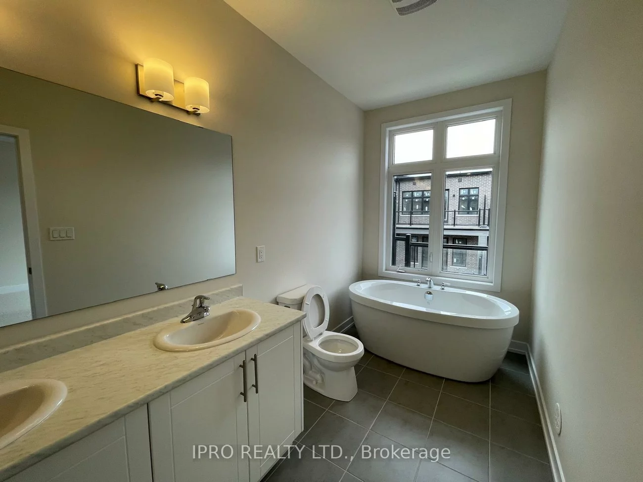 3082, Meadowridge, 1010 - JM Joshua Meadows, Oakville