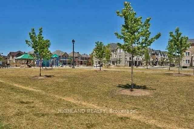 265, Ellen Davidson, 1008 - GO Glenorchy, Oakville