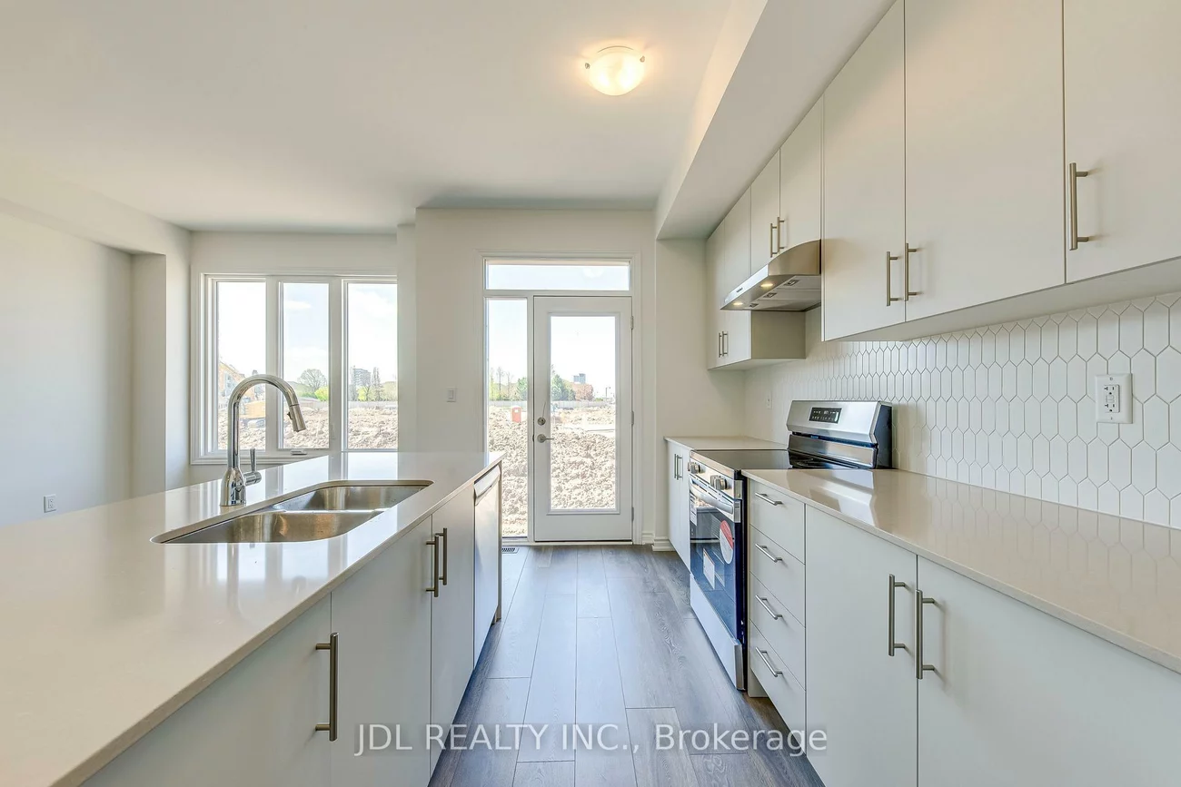 3066, Robert Lamb, 1010 - JM Joshua Meadows, Oakville