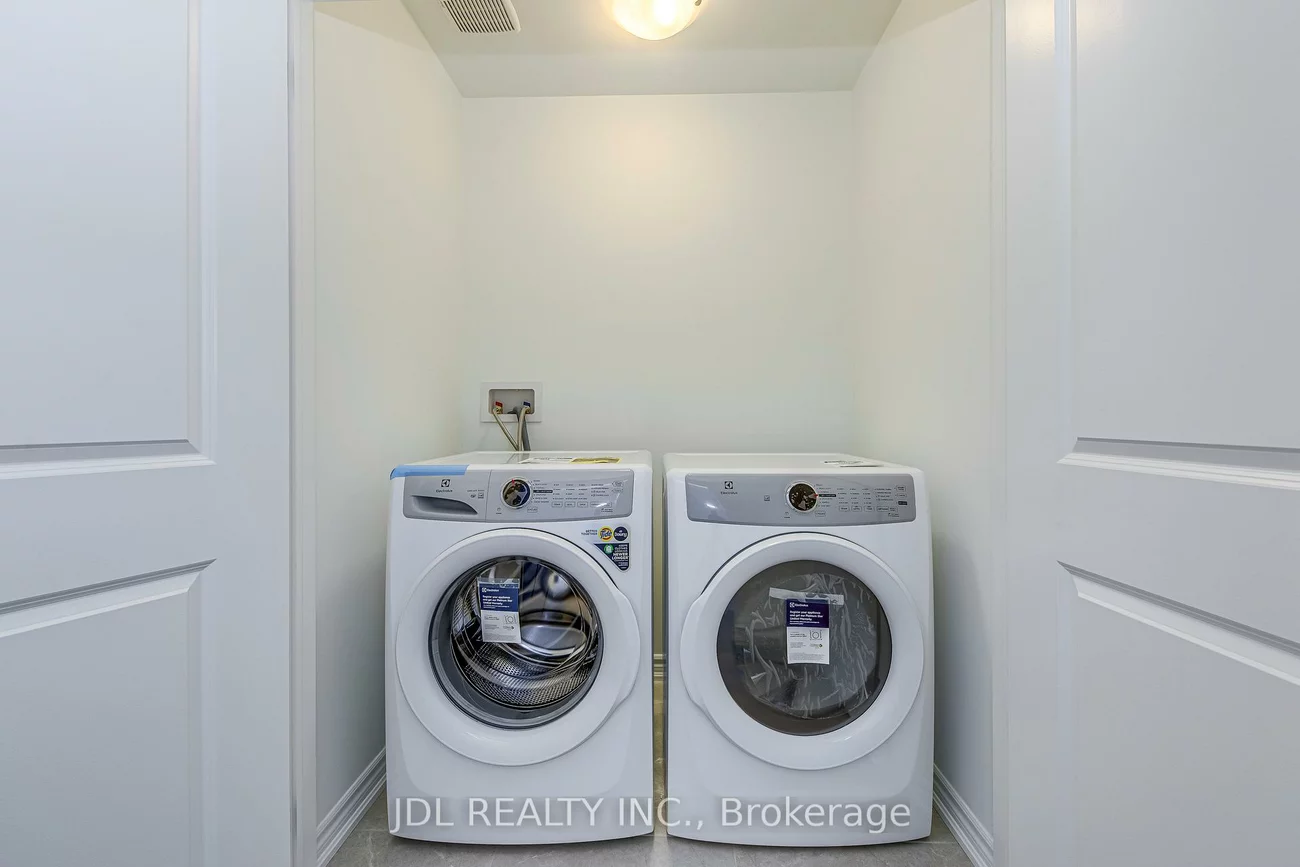 3066, Robert Lamb, 1010 - JM Joshua Meadows, Oakville