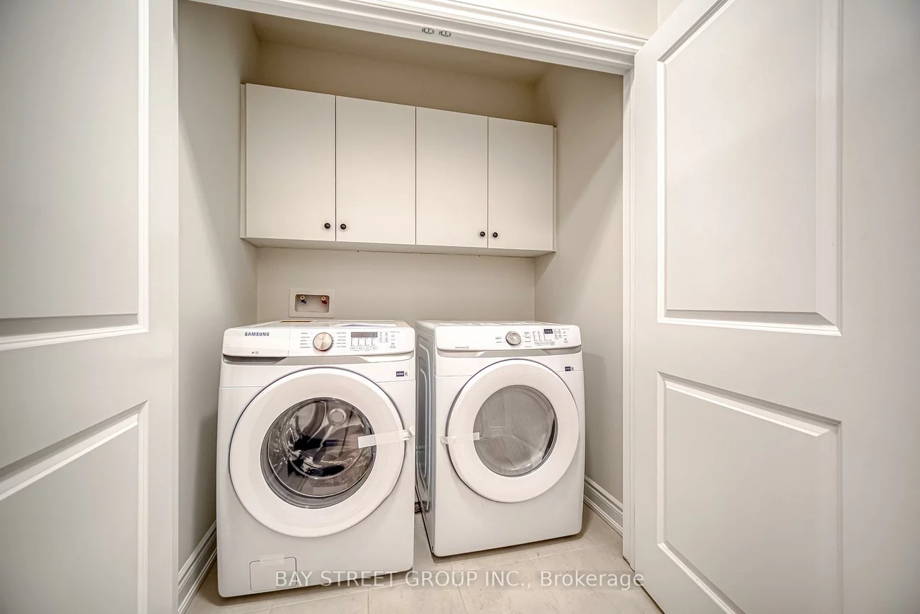 1411, Courtleigh, 1010 - JM Joshua Meadows, Oakville
