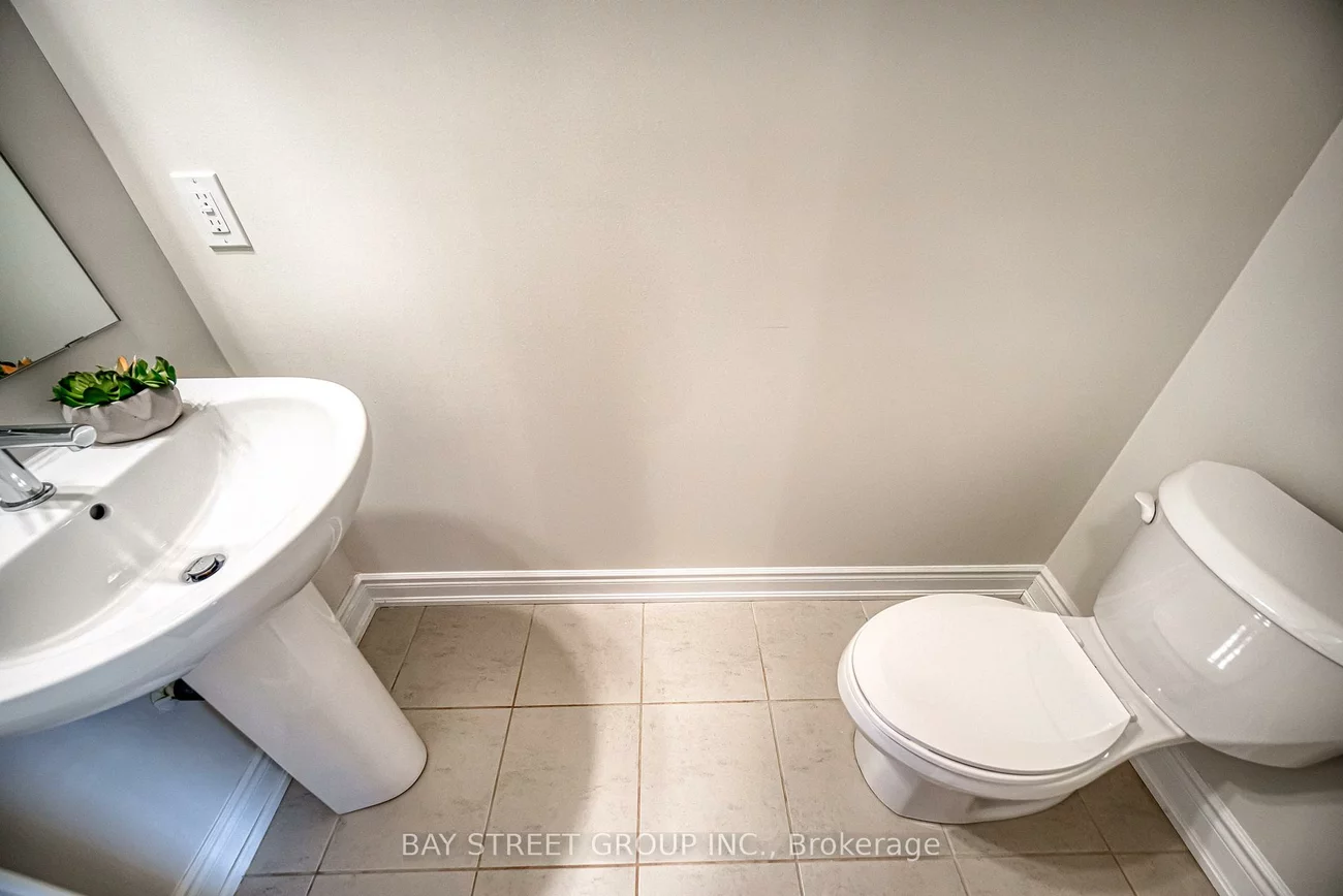 1411, Courtleigh, 1010 - JM Joshua Meadows, Oakville