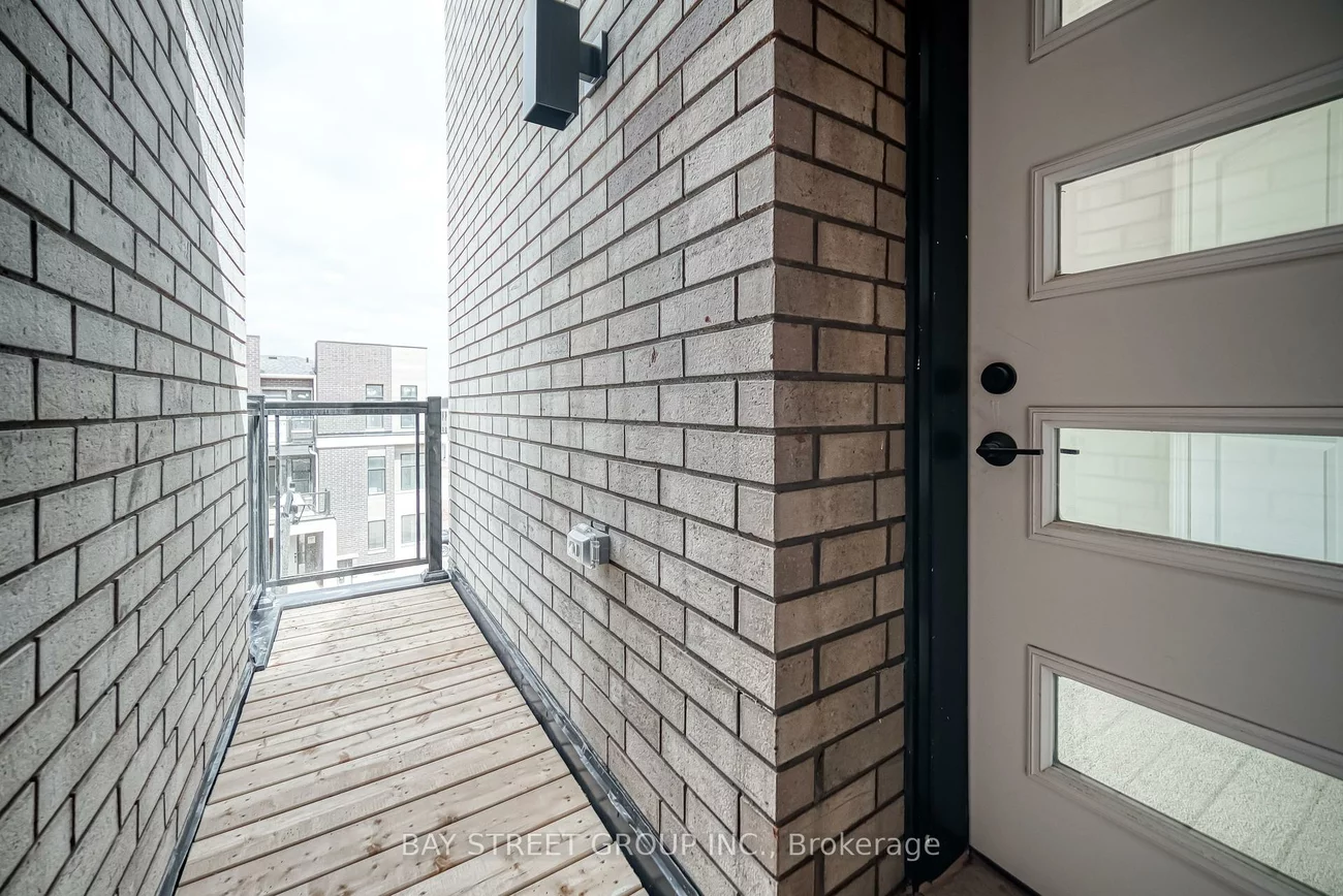 1411, Courtleigh, 1010 - JM Joshua Meadows, Oakville