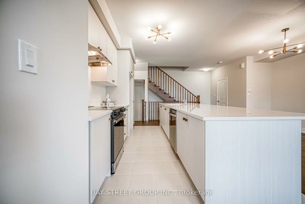 1411, Courtleigh, 1010 - JM Joshua Meadows, Oakville
