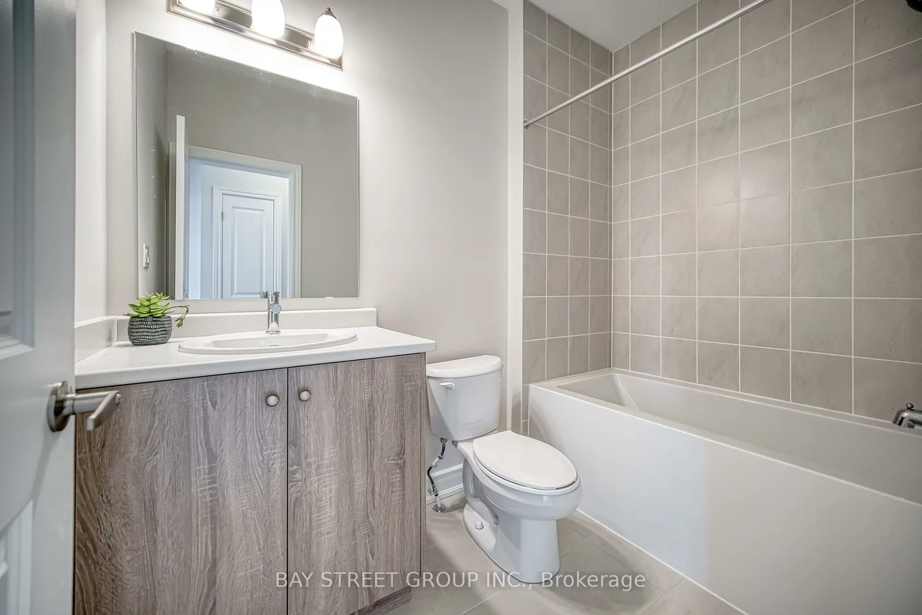 1411, Courtleigh, 1010 - JM Joshua Meadows, Oakville