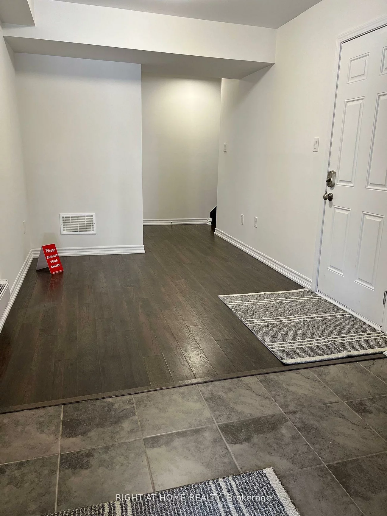 3060, Mistletoe, 1008 - GO Glenorchy, Oakville