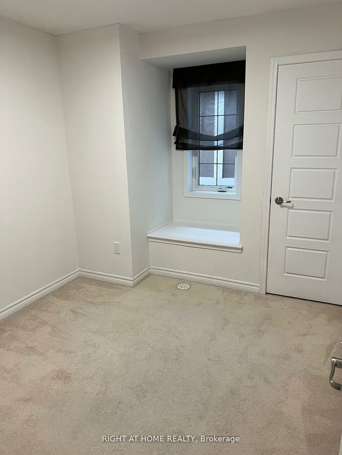 3060, Mistletoe, 1008 - GO Glenorchy, Oakville