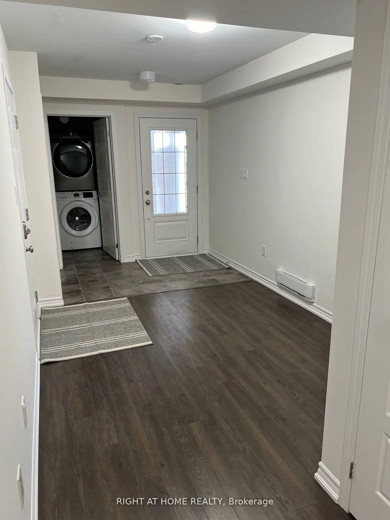 3060, Mistletoe, 1008 - GO Glenorchy, Oakville