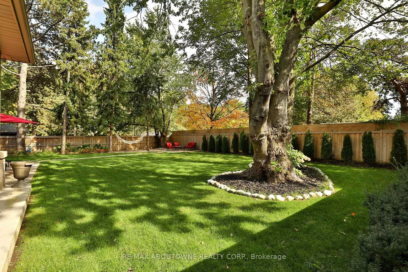 362, Cairncroft, 1011 - MO Morrison, Oakville