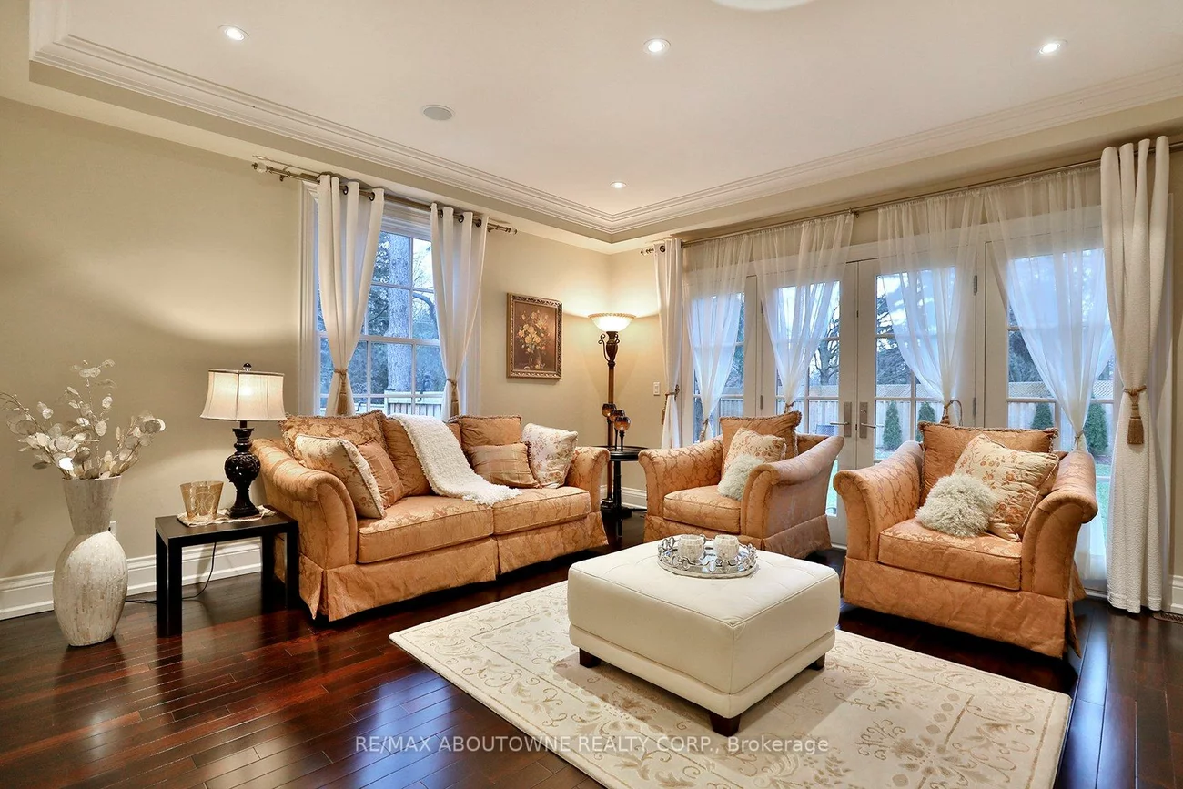 362, Cairncroft, 1011 - MO Morrison, Oakville