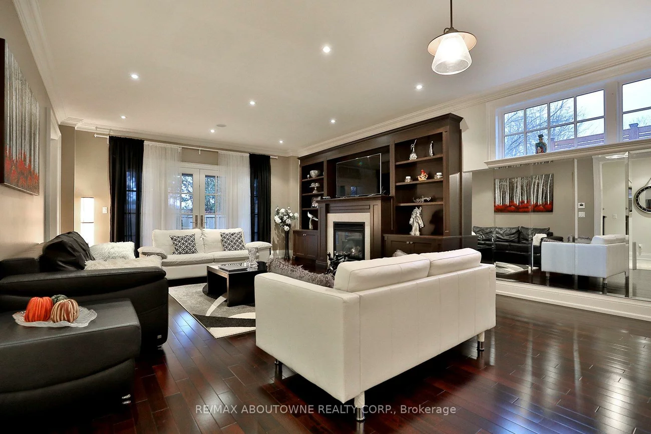 362, Cairncroft, 1011 - MO Morrison, Oakville