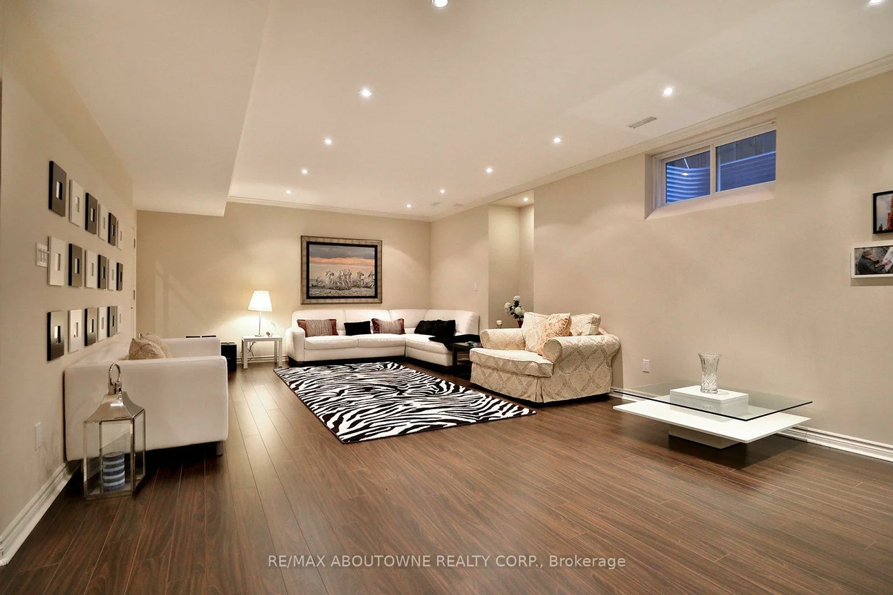 362, Cairncroft, 1011 - MO Morrison, Oakville
