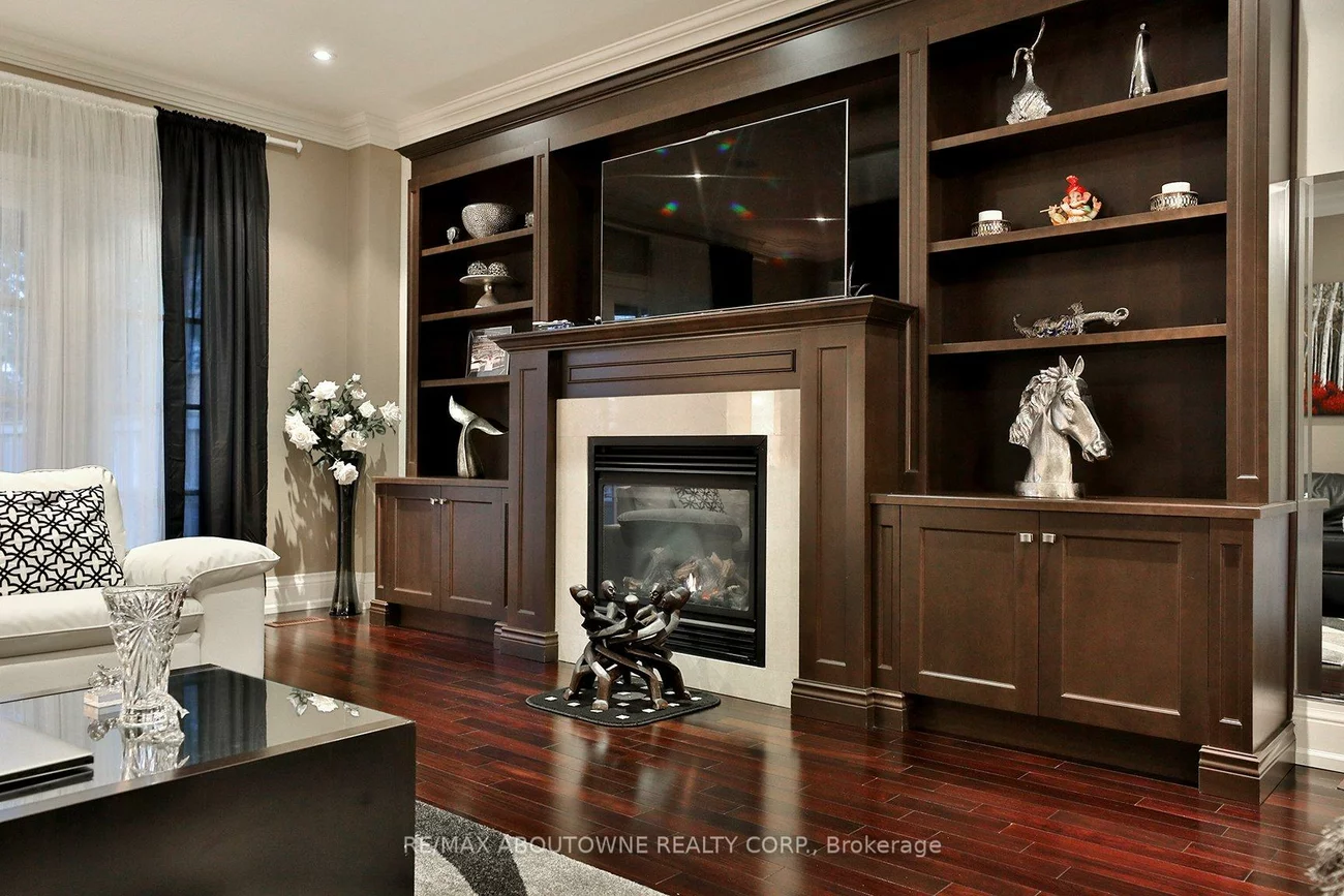 362, Cairncroft, 1011 - MO Morrison, Oakville