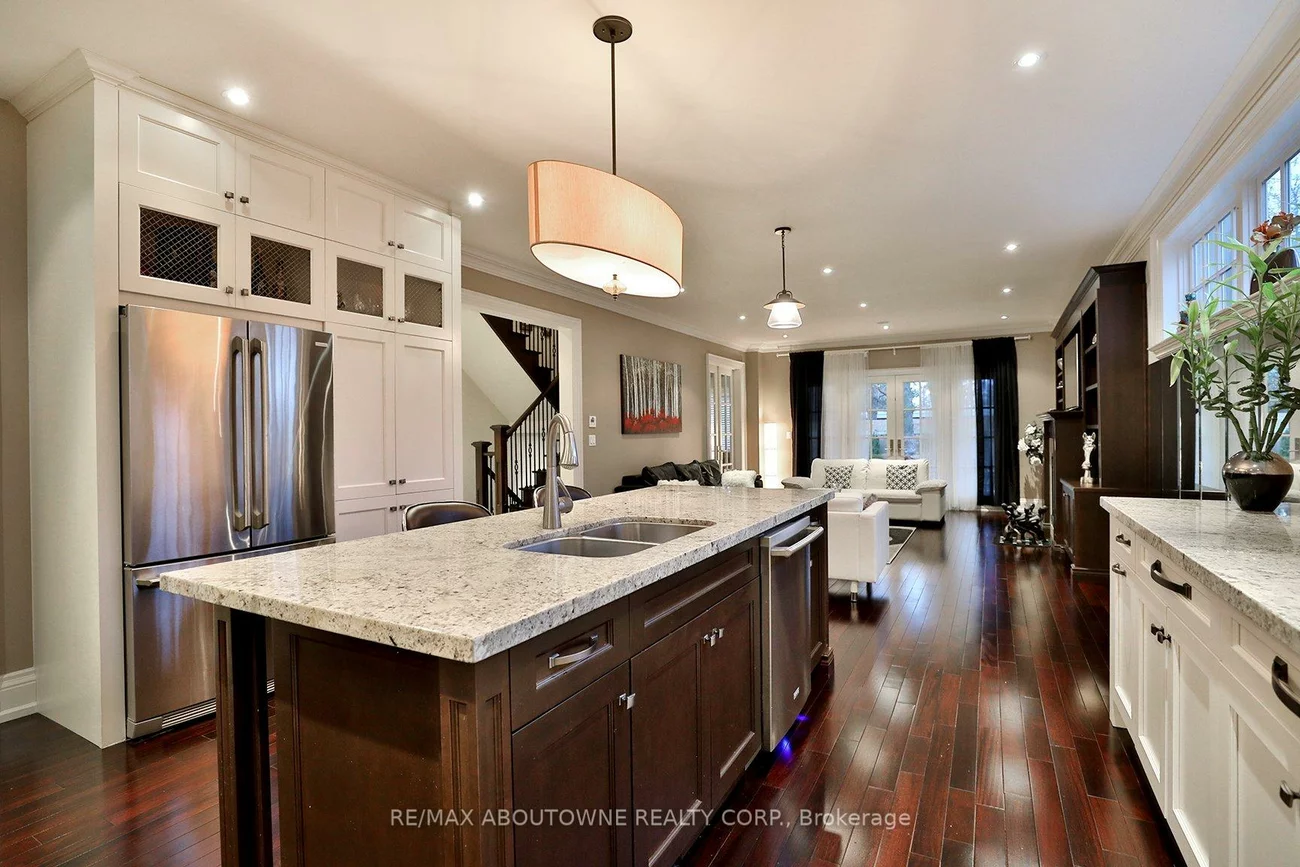 362, Cairncroft, 1011 - MO Morrison, Oakville