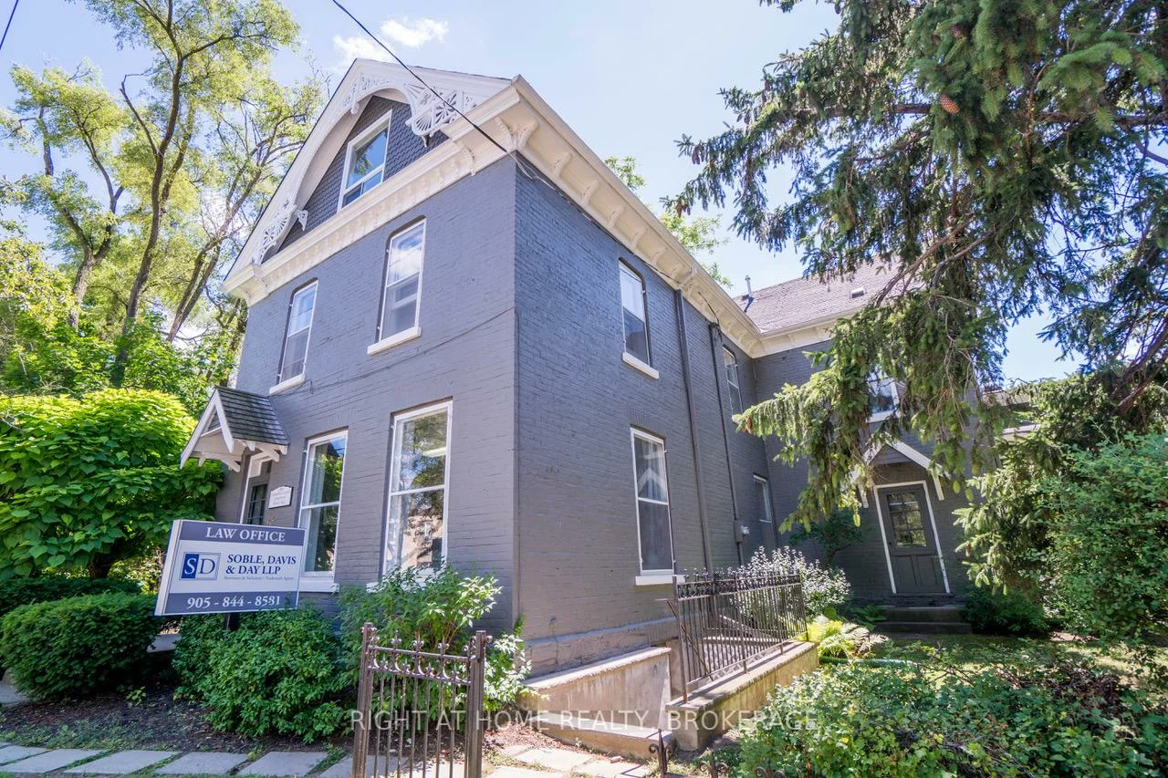 164, Trafalgar, 1013 - OO Old Oakville, Oakville