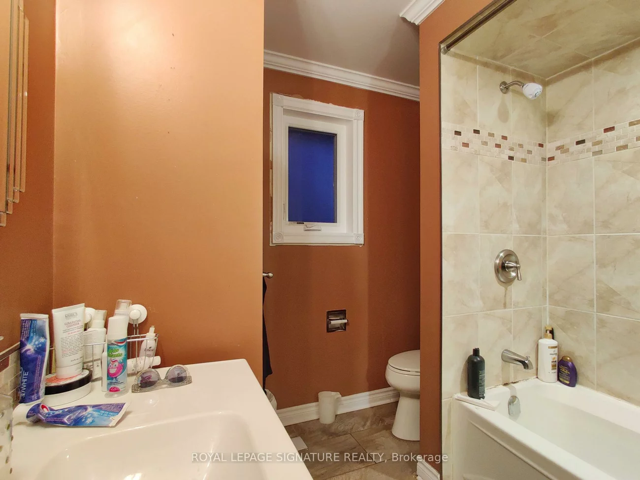 2966, Caradoc, 1004 - CV Clearview, Oakville