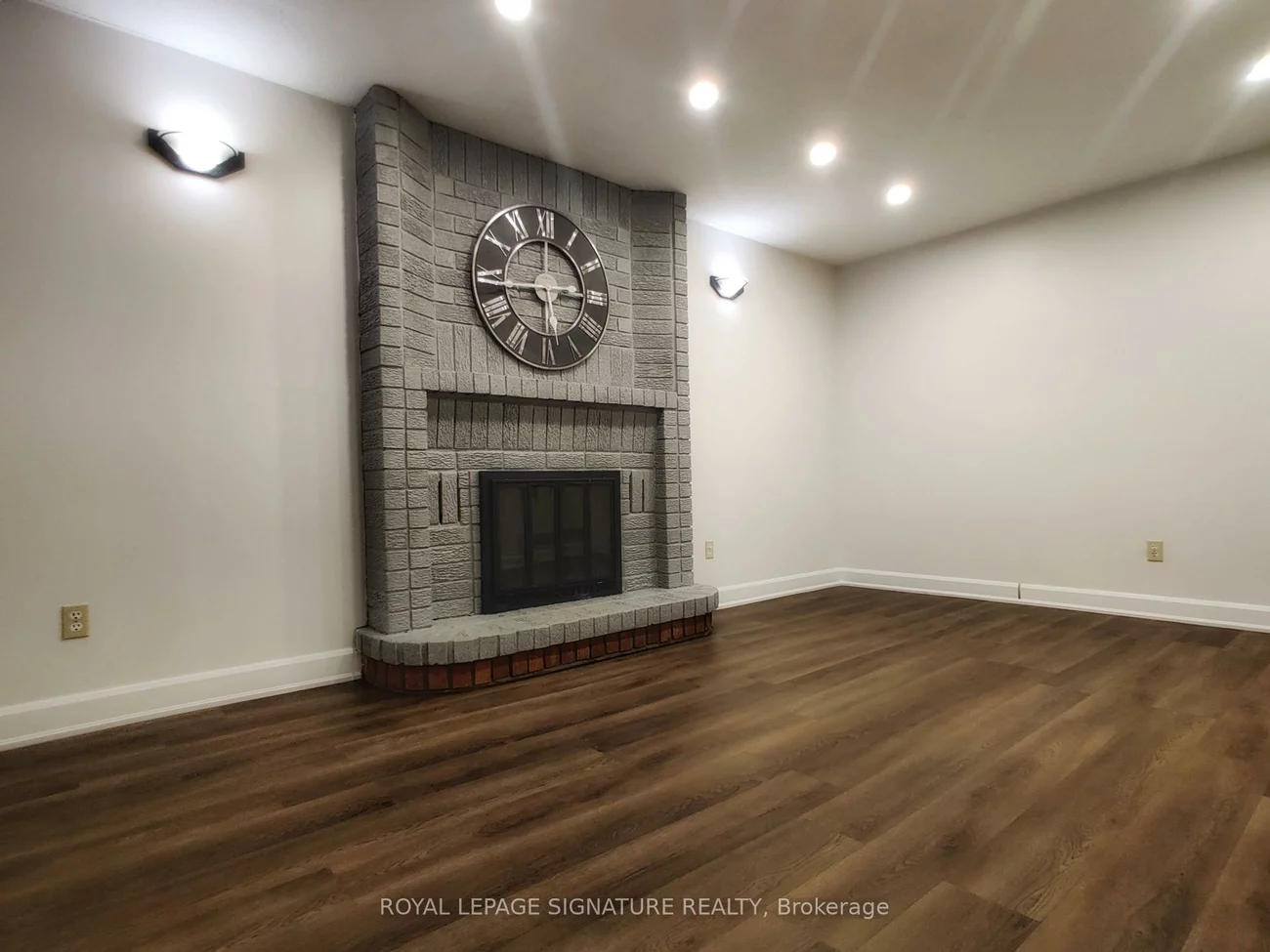 2966, Caradoc, 1004 - CV Clearview, Oakville