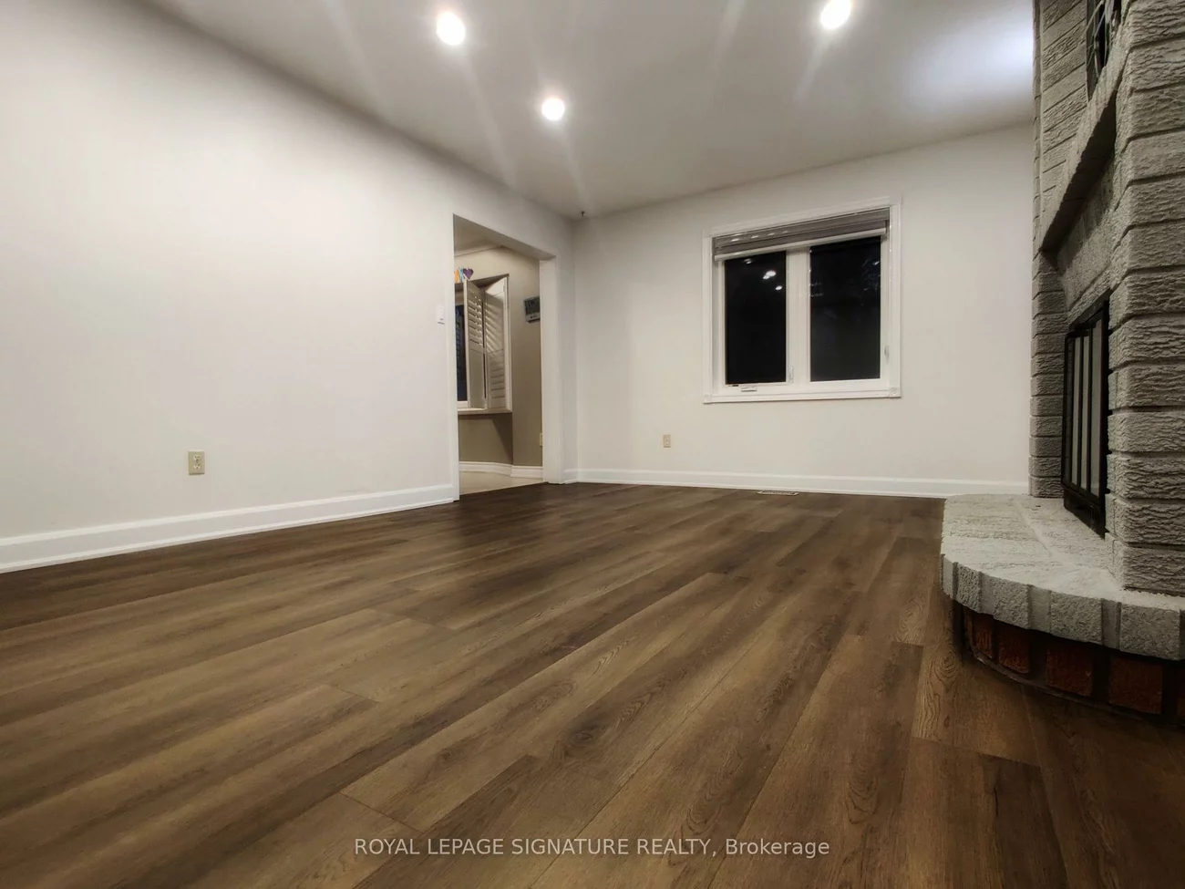 2966, Caradoc, 1004 - CV Clearview, Oakville