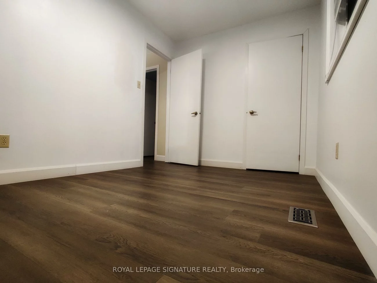 2966, Caradoc, 1004 - CV Clearview, Oakville