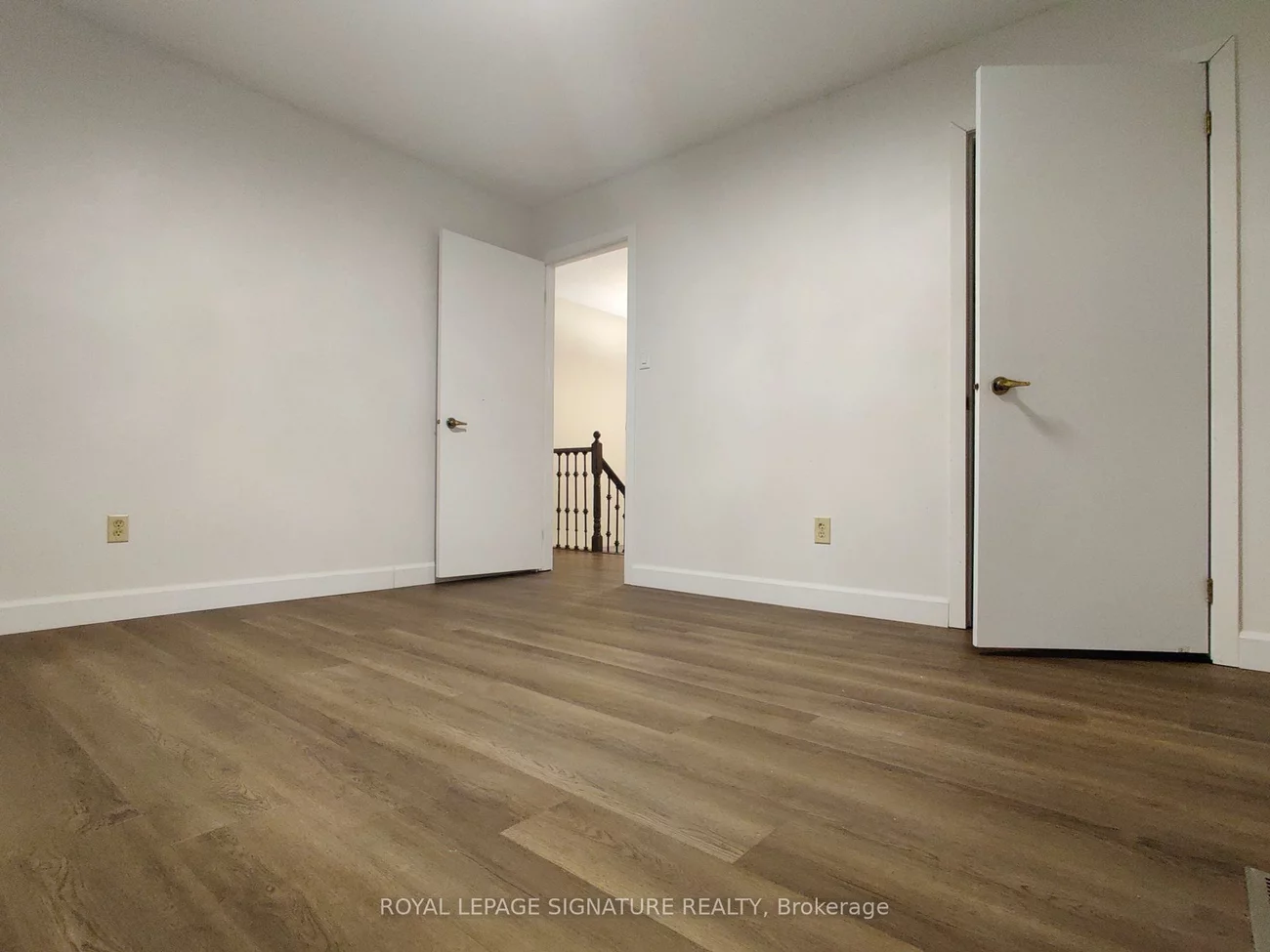 2966, Caradoc, 1004 - CV Clearview, Oakville