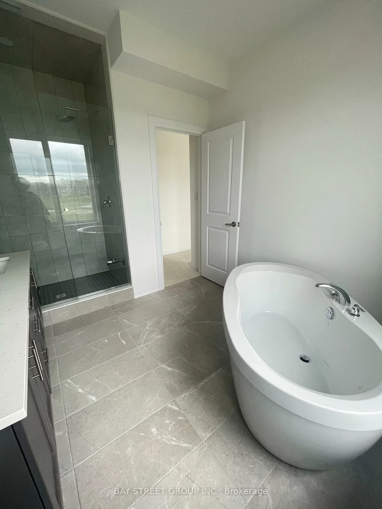 3224, Crystal, 1008 - GO Glenorchy, Oakville