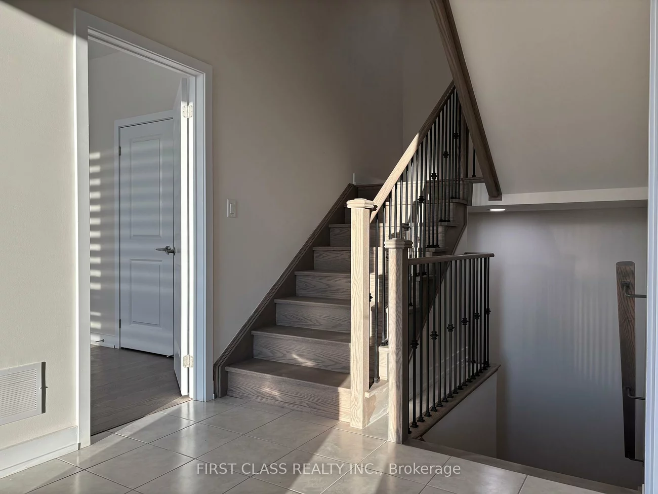 3120, Perkins, 1010 - JM Joshua Meadows, Oakville