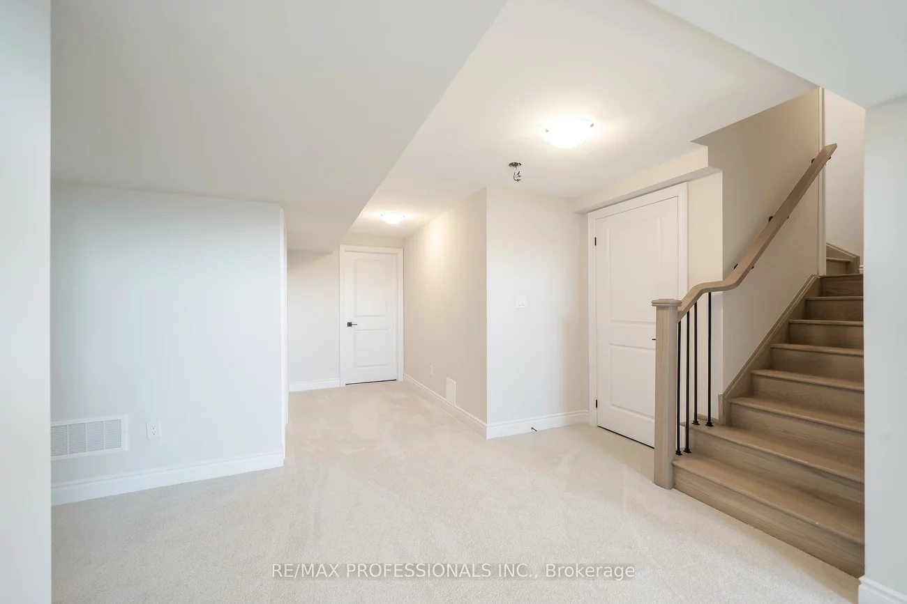 1304, Anthonia, 1010 - JM Joshua Meadows, Oakville