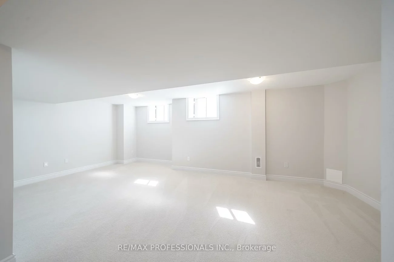 1304, Anthonia, 1010 - JM Joshua Meadows, Oakville
