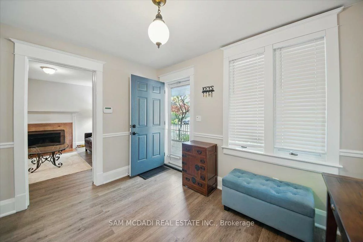 81, Chisholm, 1002 - CO Central, Oakville