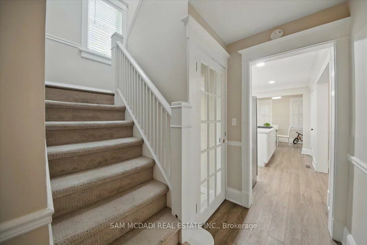 81, Chisholm, 1002 - CO Central, Oakville