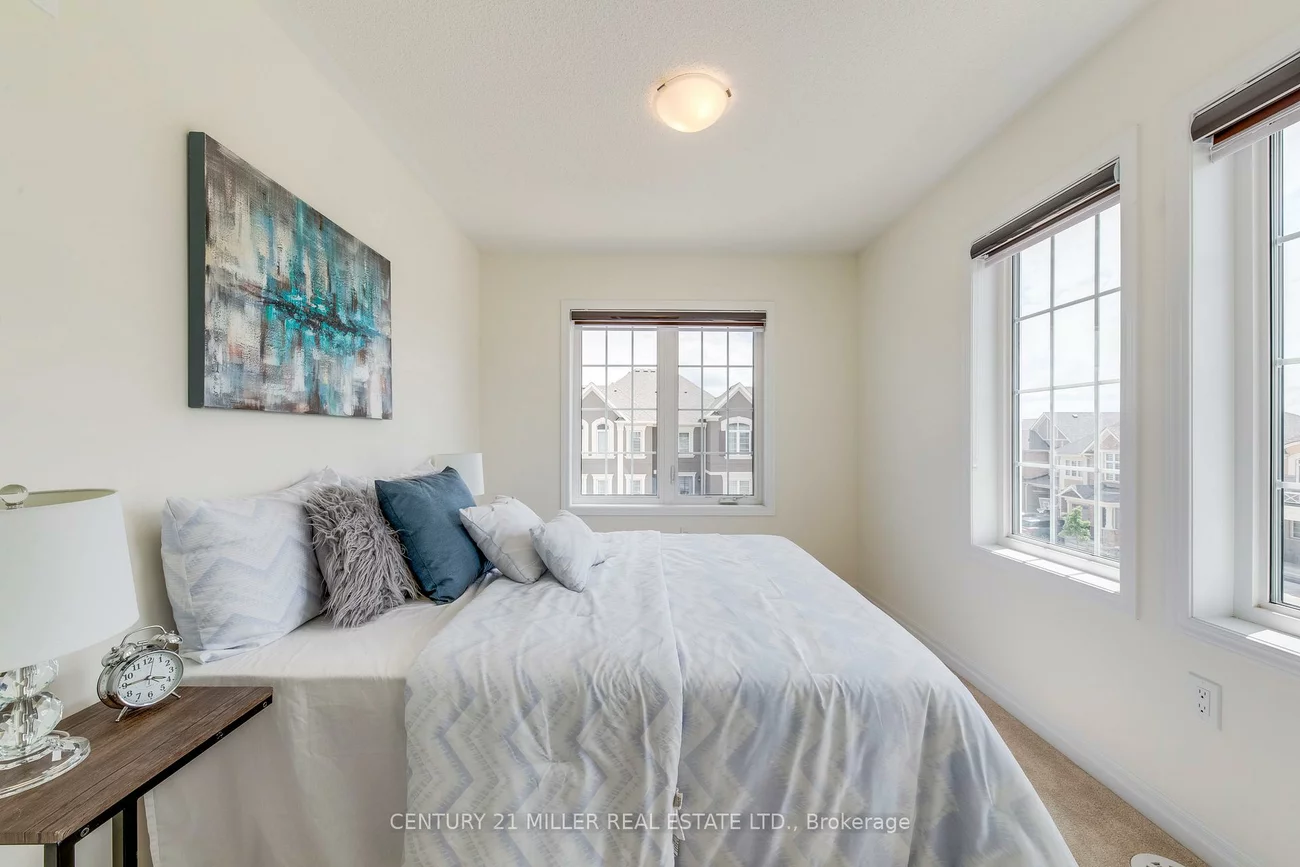 3473, Vernon Powell, 1008 - GO Glenorchy, Oakville