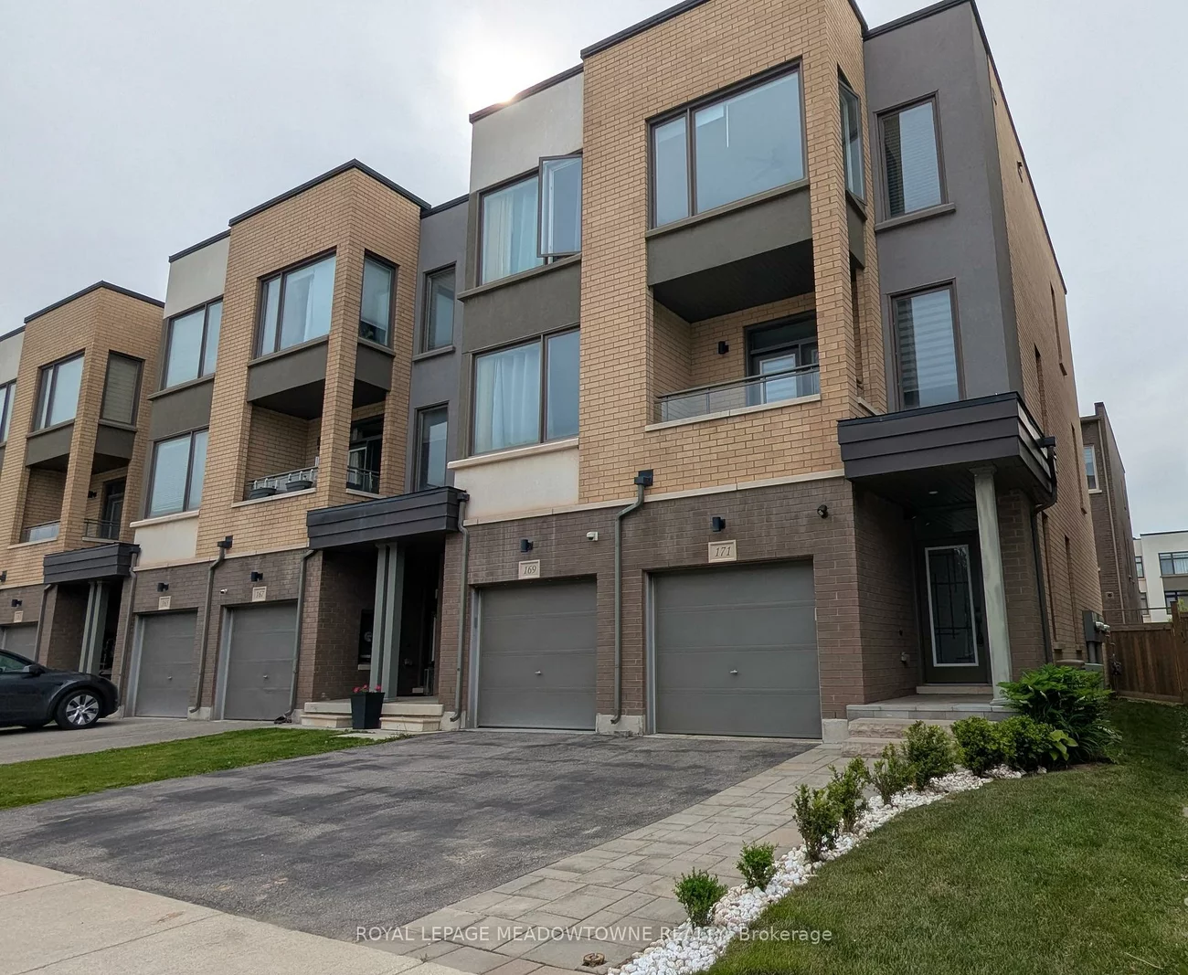 171, Huguenot, 1008 - GO Glenorchy, Oakville