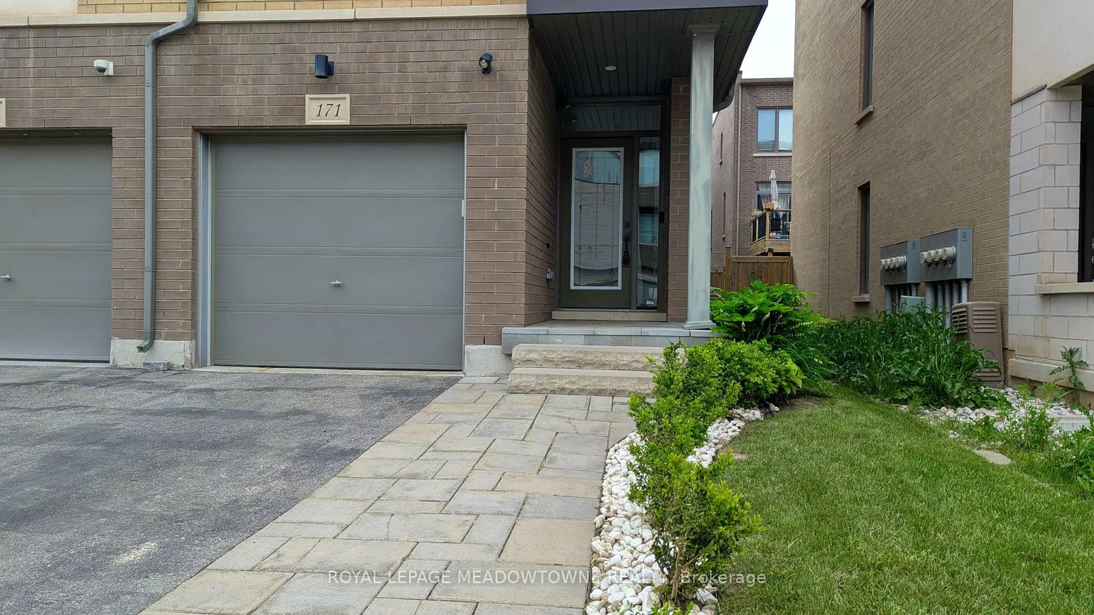 171, Huguenot, 1008 - GO Glenorchy, Oakville