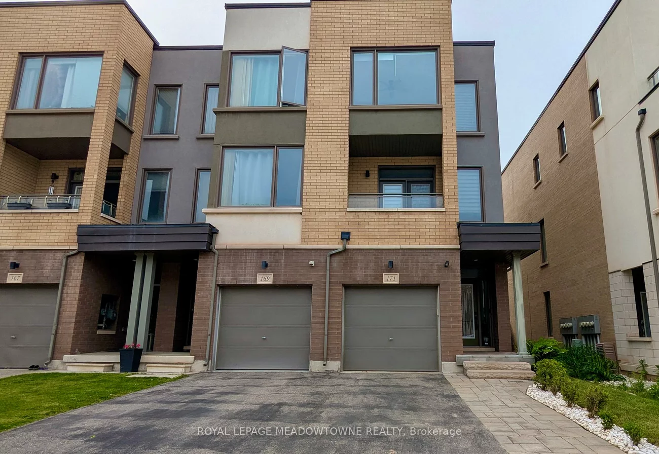 171, Huguenot, 1008 - GO Glenorchy, Oakville