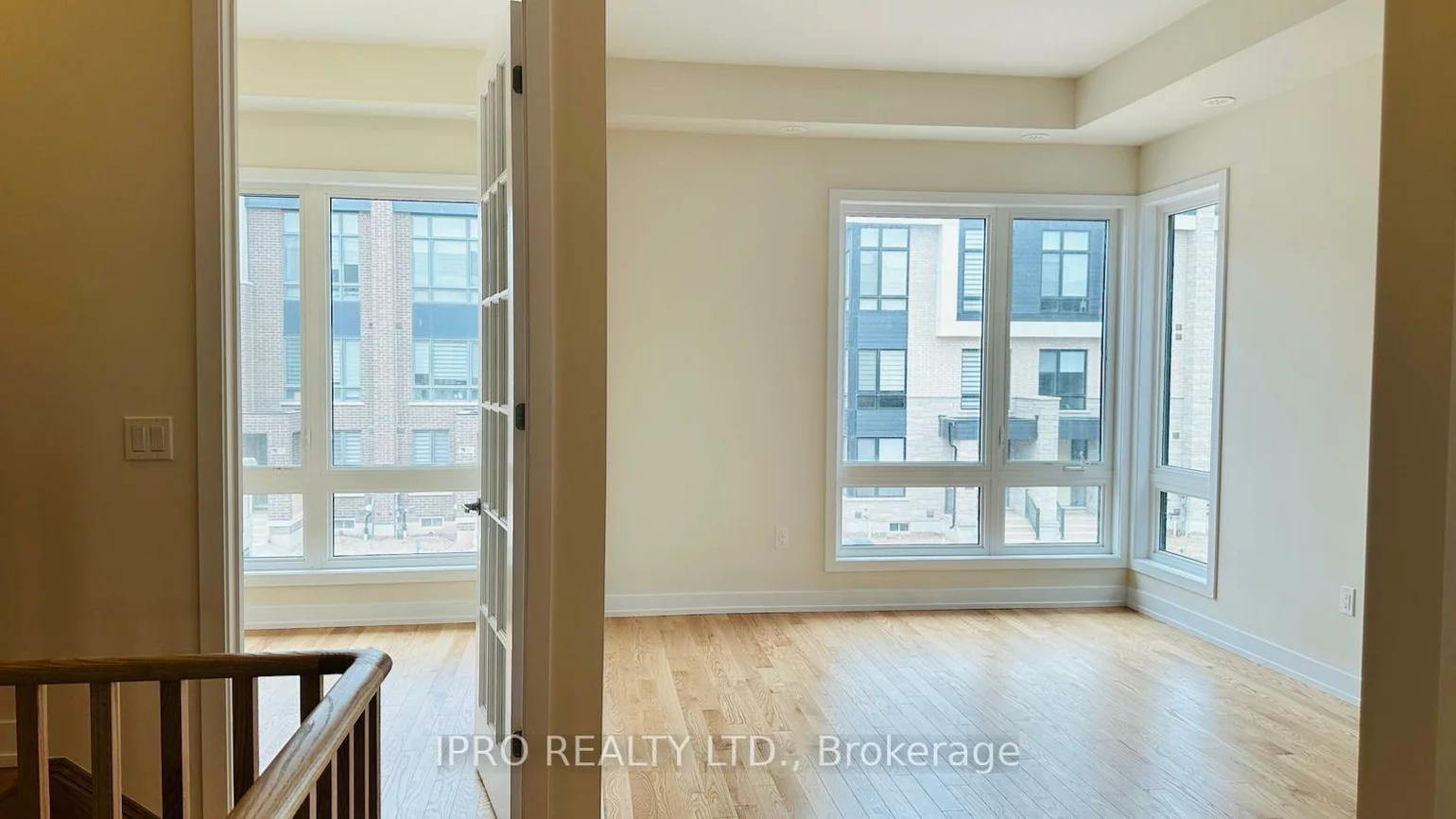 3098, Meadowridge, 1010 - JM Joshua Meadows, Oakville